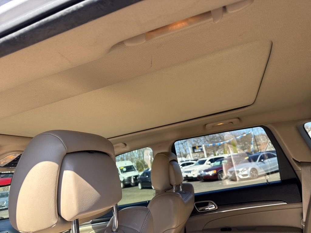 Used 2015 Jeep Grand Cherokee Limited w/ Luxury Group II AWD/4WD image 39