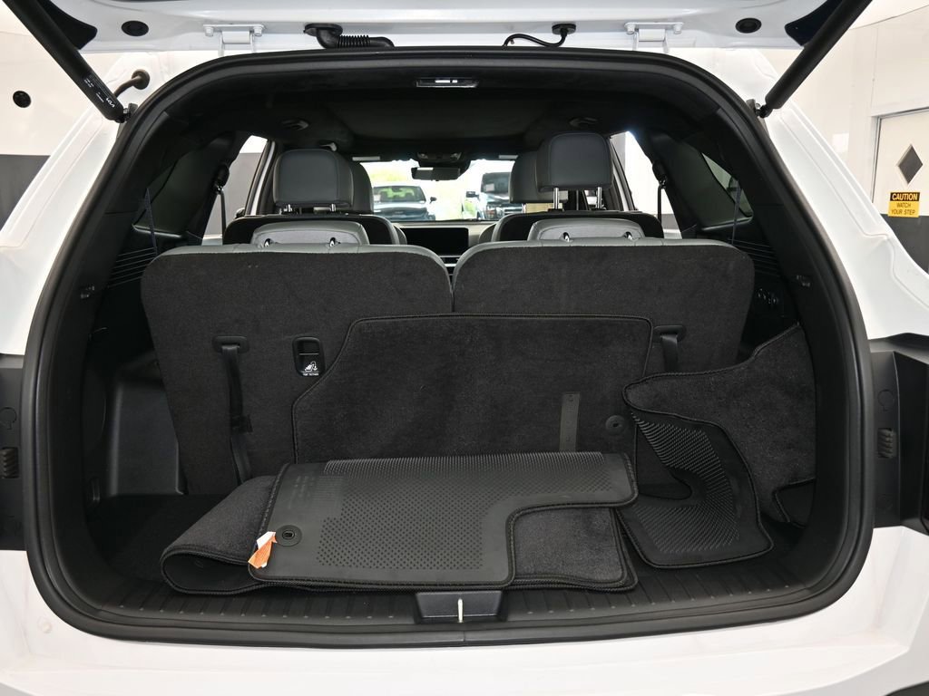 Used 2024 Kia Sorento SX Prestige w/ Sage Leather Package image 61