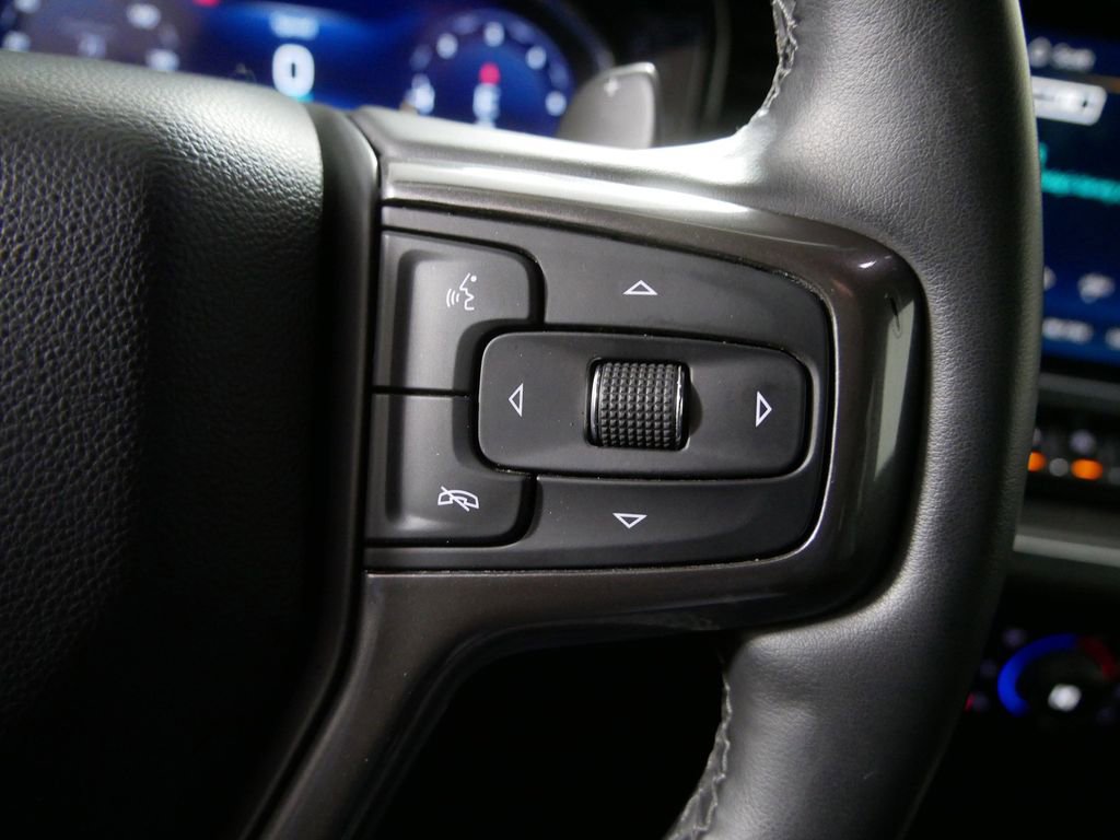 Used 2023 Chevrolet Silverado 1500 High Country w/ Technology Package image 23