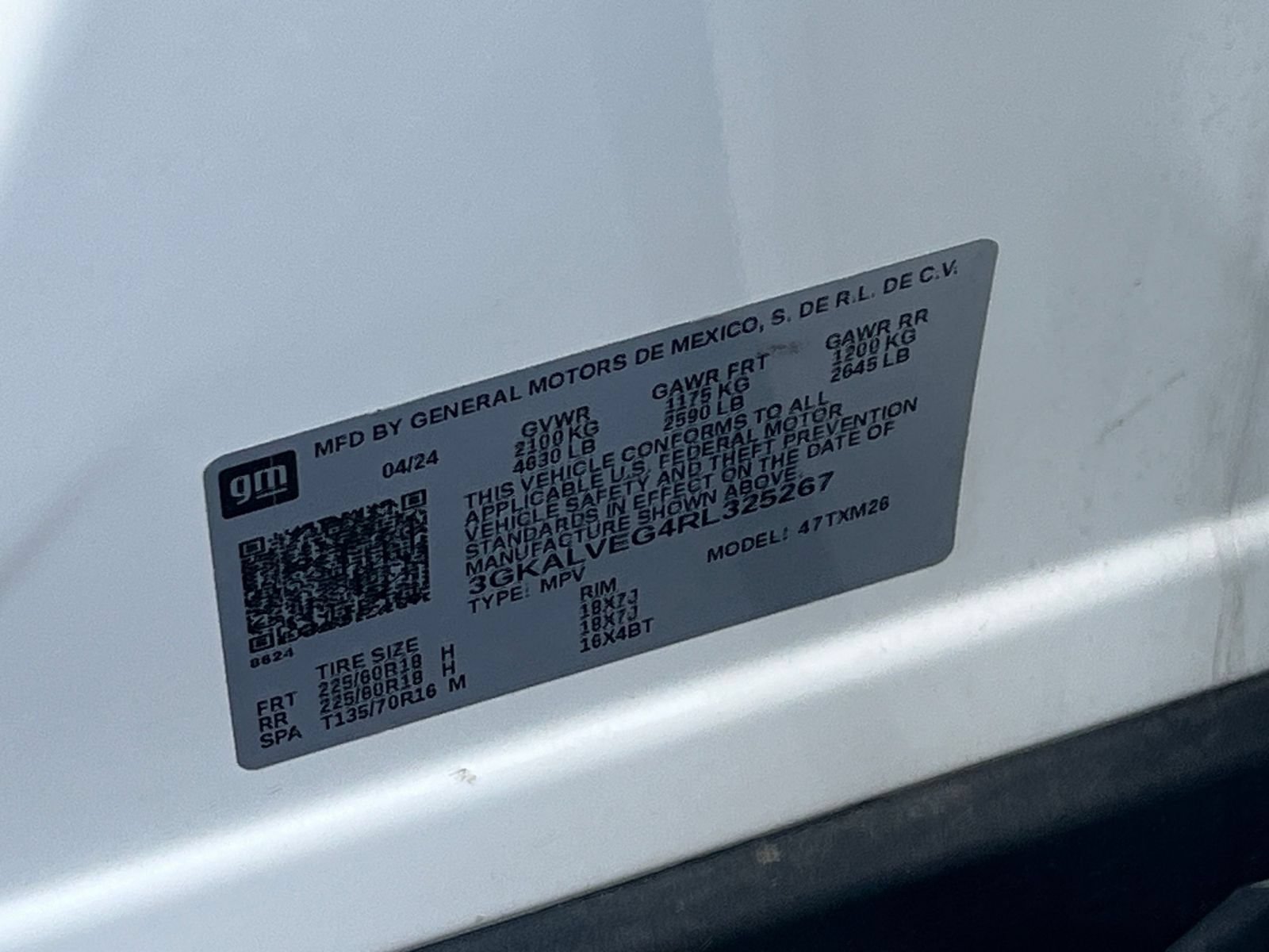 Used 2024 GMC Terrain SLT AWD/4WD image 30