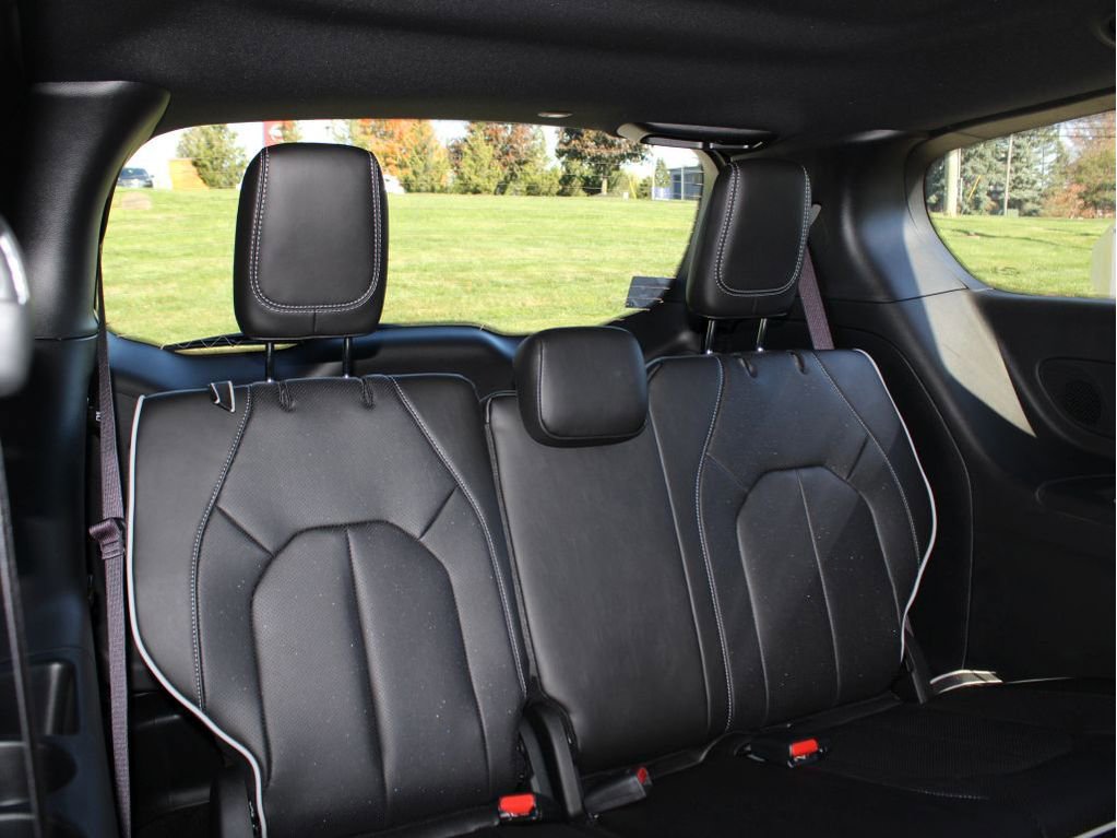 New 2026 Chrysler Pacifica Limited w/ S Appearance Package image 30