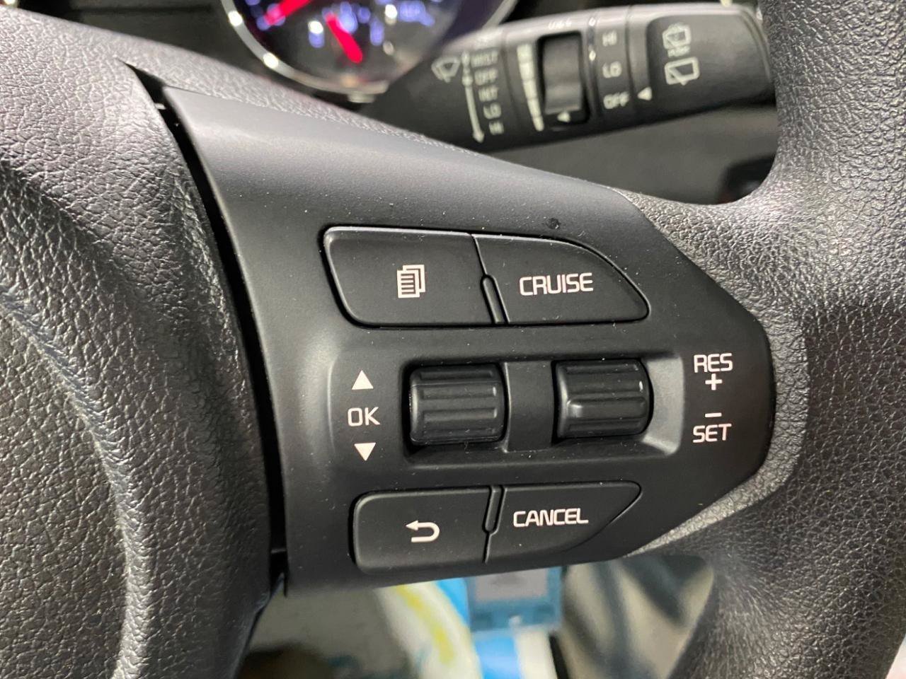 Used 2019 Kia Sedona LX FWD image 20