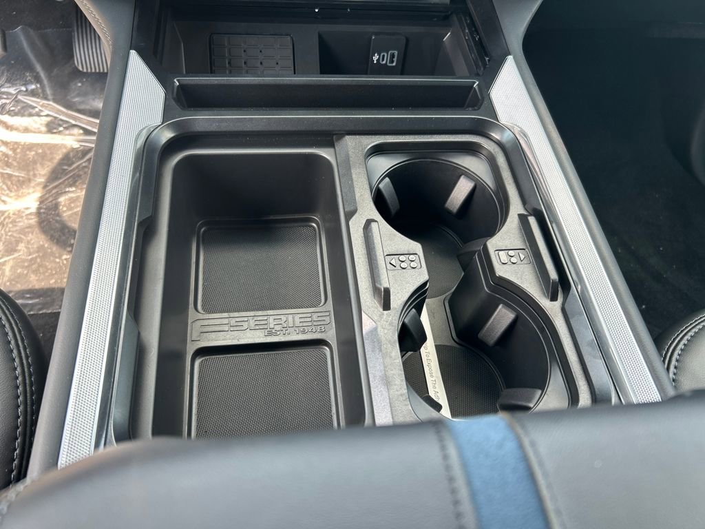 New 2025 Ford F250 Platinum w/ FX4 Off-Road Package image 19