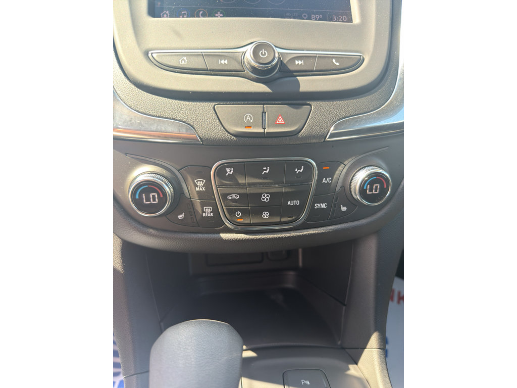 Used 2024 Chevrolet Equinox LT AWD/4WD image 18