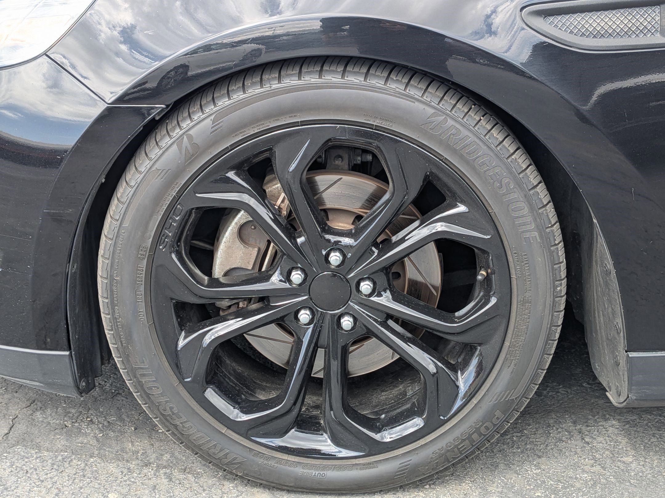 Used 2017 Ford Taurus SHO w/ Sho Performance Package image 13