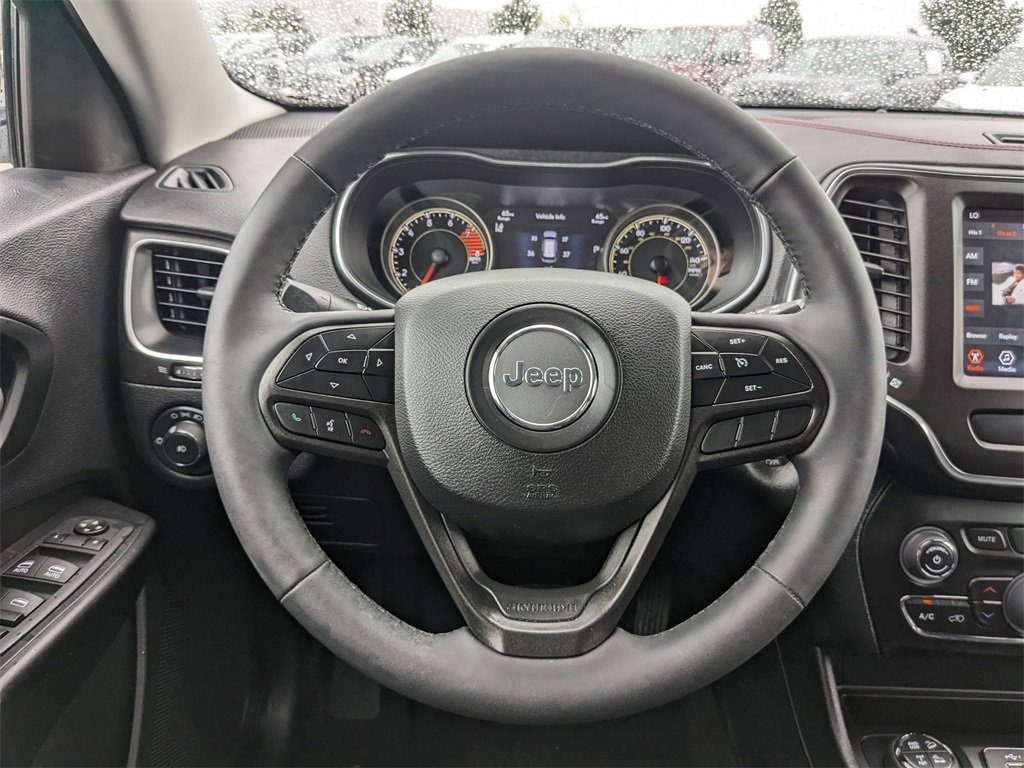 Used 2022 Jeep Cherokee Trailhawk image 23