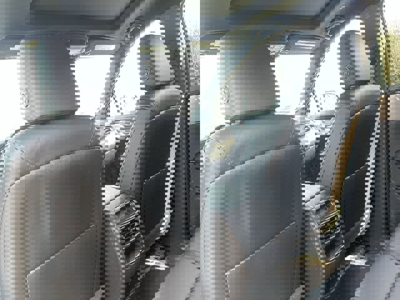 Certified 2023 Cadillac XT5 Sportv w/ LPO, Floor Liner Package image 20