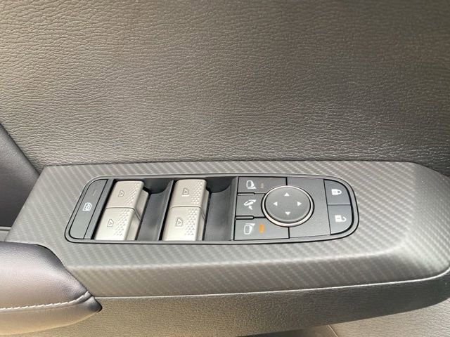 New 2025 Mitsubishi Outlander SE image 17