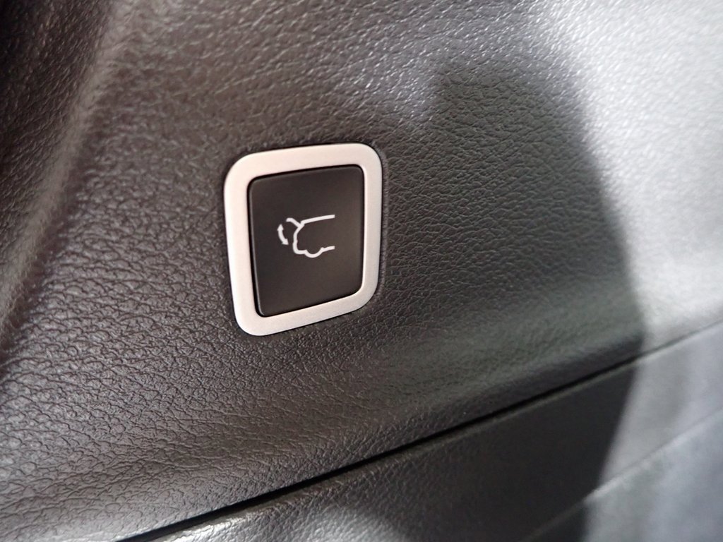 New 2026 Chrysler Pacifica Select image 14