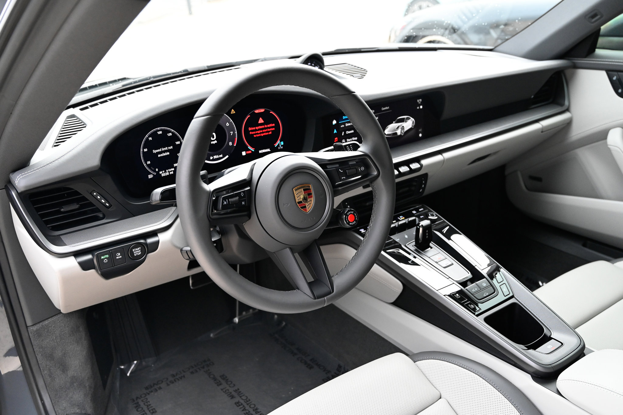 Used 2025 Porsche 911 Carrera image 16