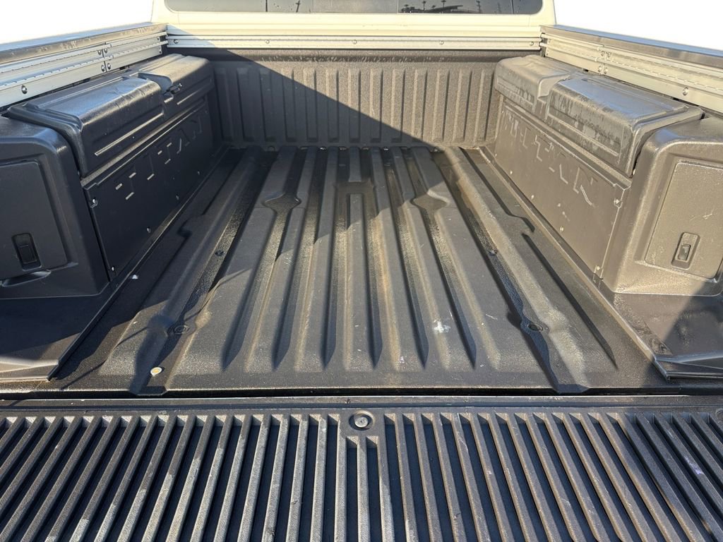 Used 2022 Nissan Titan Platinum Reserve w/ Moonroof Package image 19