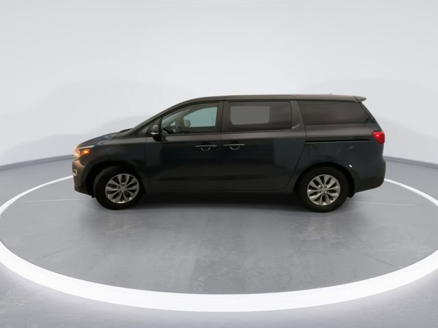 Used 2021 Kia Sedona LX image 9