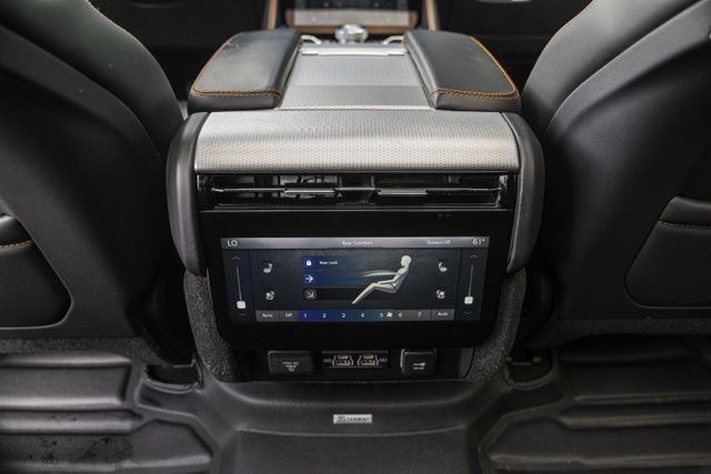 Used 2023 Jeep Grand Wagoneer Series III AWD/4WD image 57