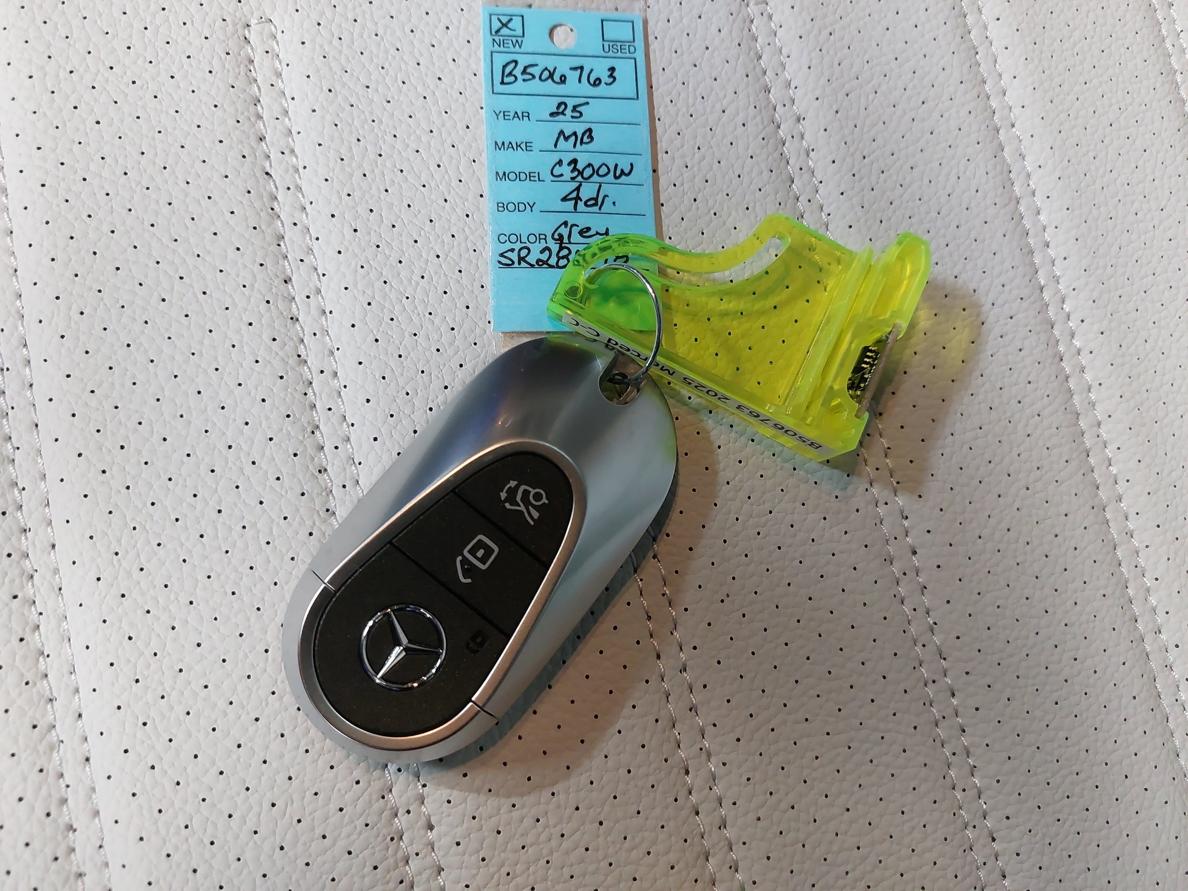 Used 2025 Mercedes-Benz C 300 Sedan image 35