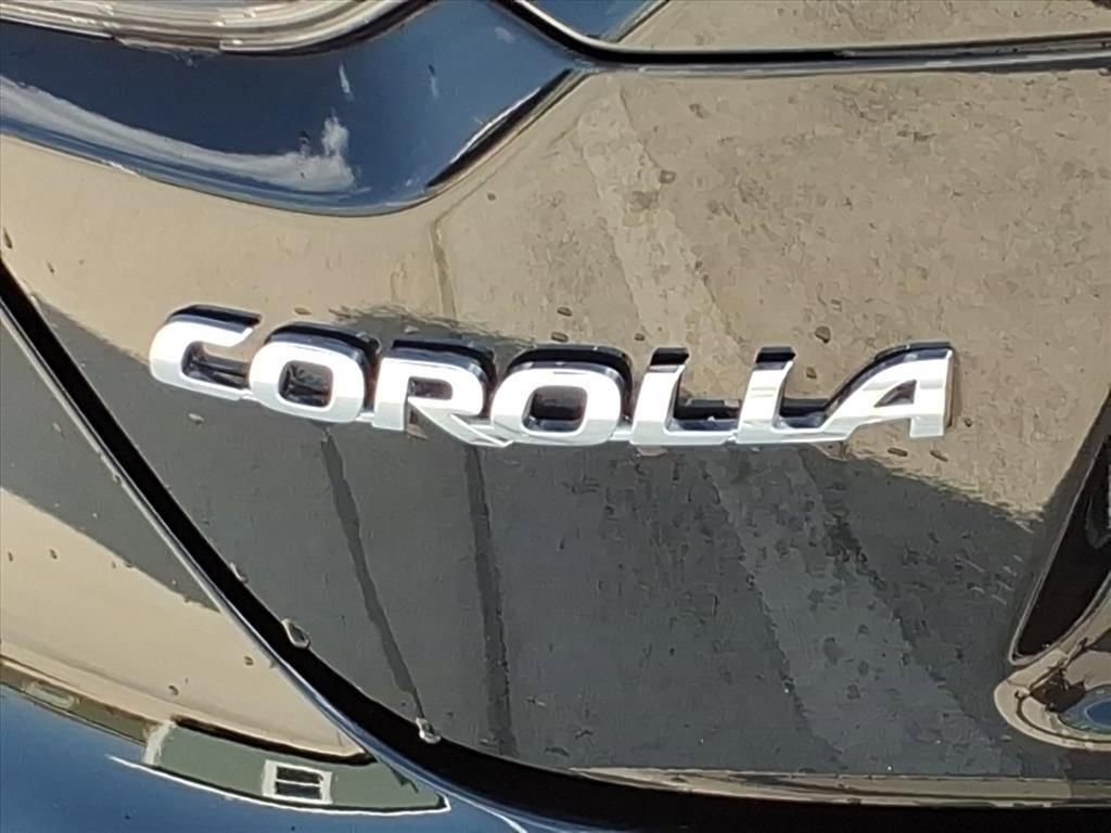 Used 2023 Toyota Corolla LE image 11