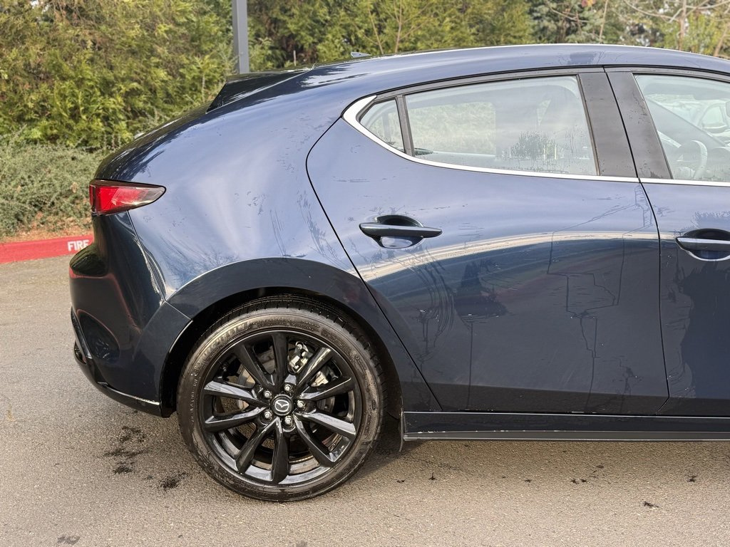 Used 2020 MAZDA MAZDA3 Premium image 15