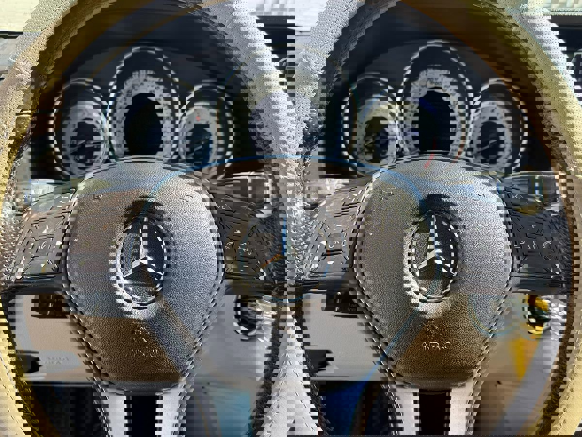 Used 2014 Mercedes-Benz E 350 Sport image 26