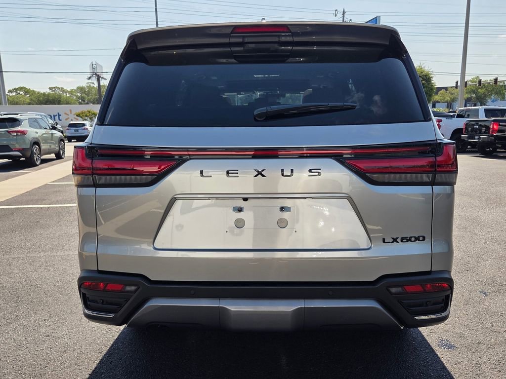 Used 2026 Lexus LX 600 4WD w/ Luxury Package image 6