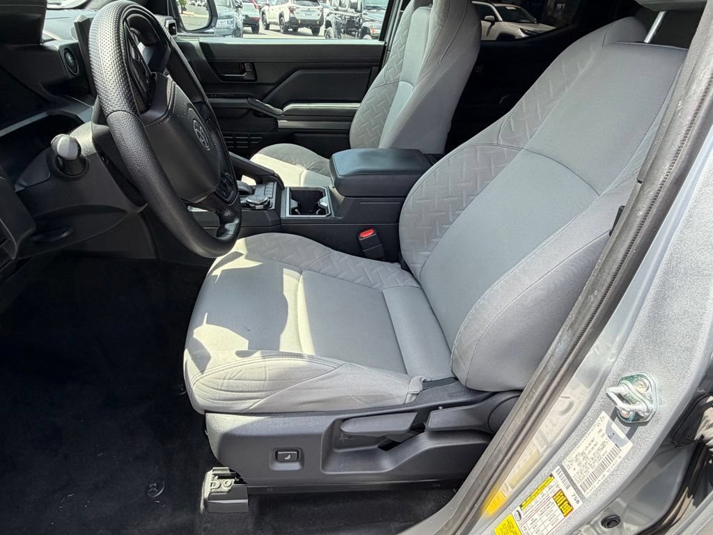 Certified 2025 Toyota Tacoma SR5 AWD/4WD image 20
