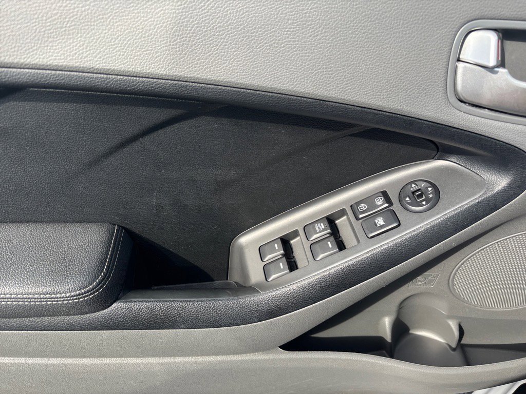 Used 2018 Kia Forte LX image 39