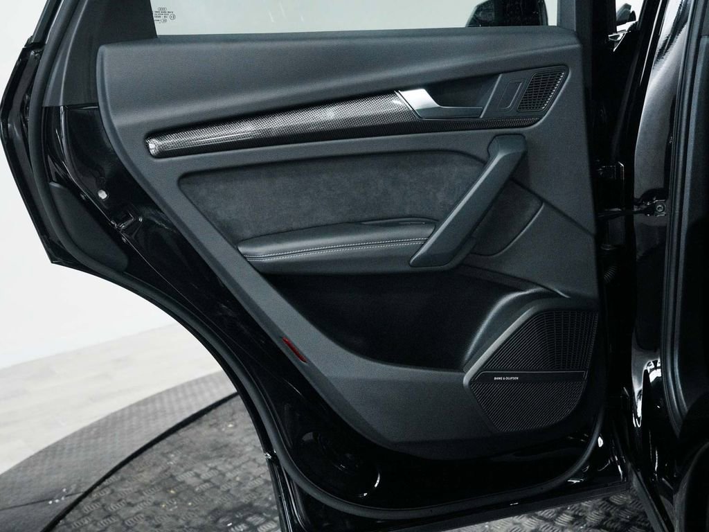 Used 2023 Audi SQ5 Premium Plus w/ Premium Plus Package image 14