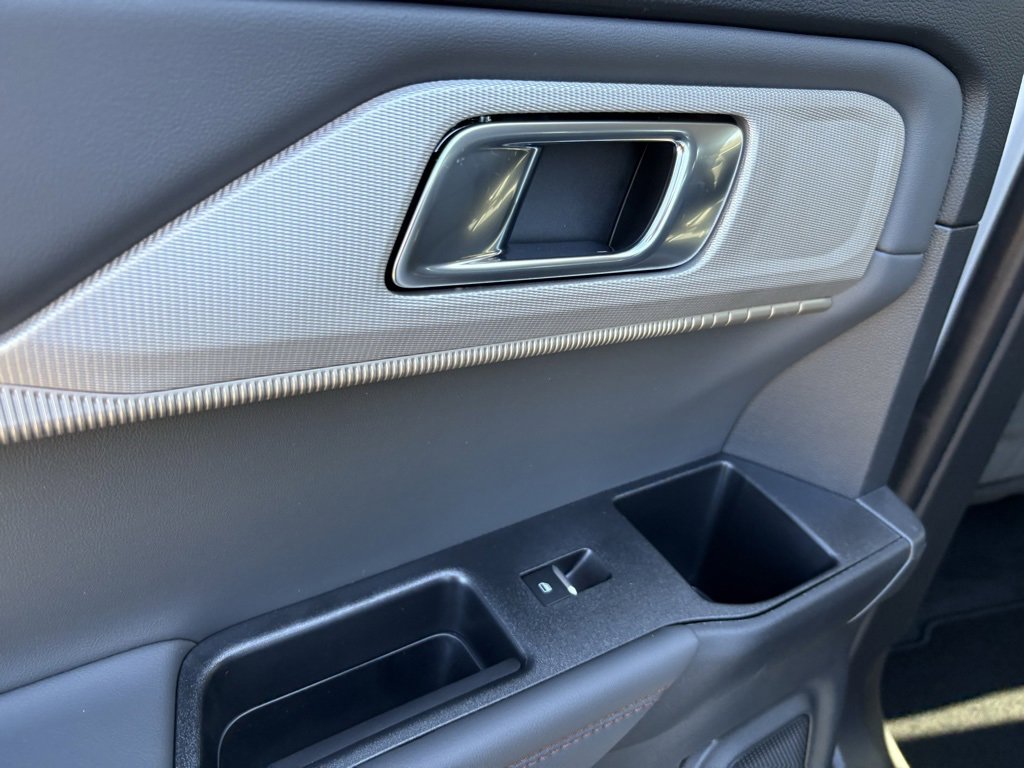 New 2026 Ford Explorer Active w/ Active Comfort Package image 23