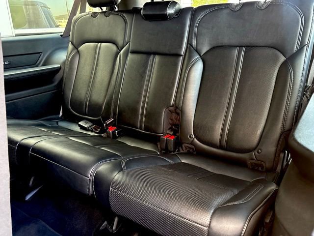 Used 2023 Jeep Wagoneer L Series II image 18