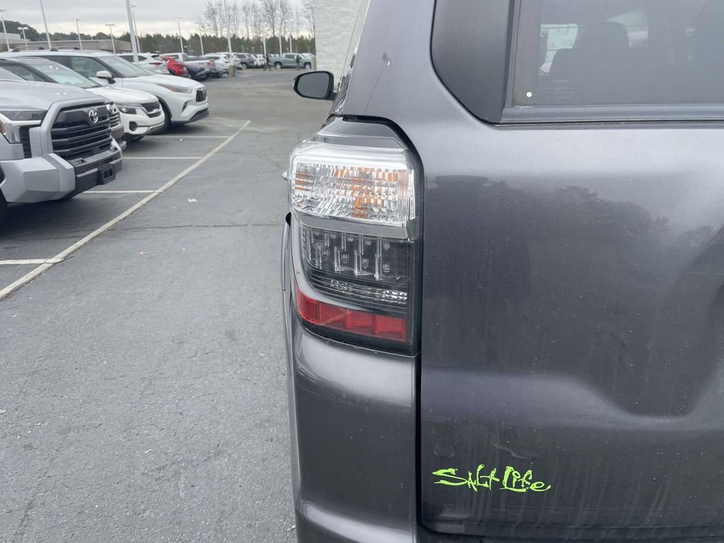 Used 2023 Toyota 4Runner Limited image 20