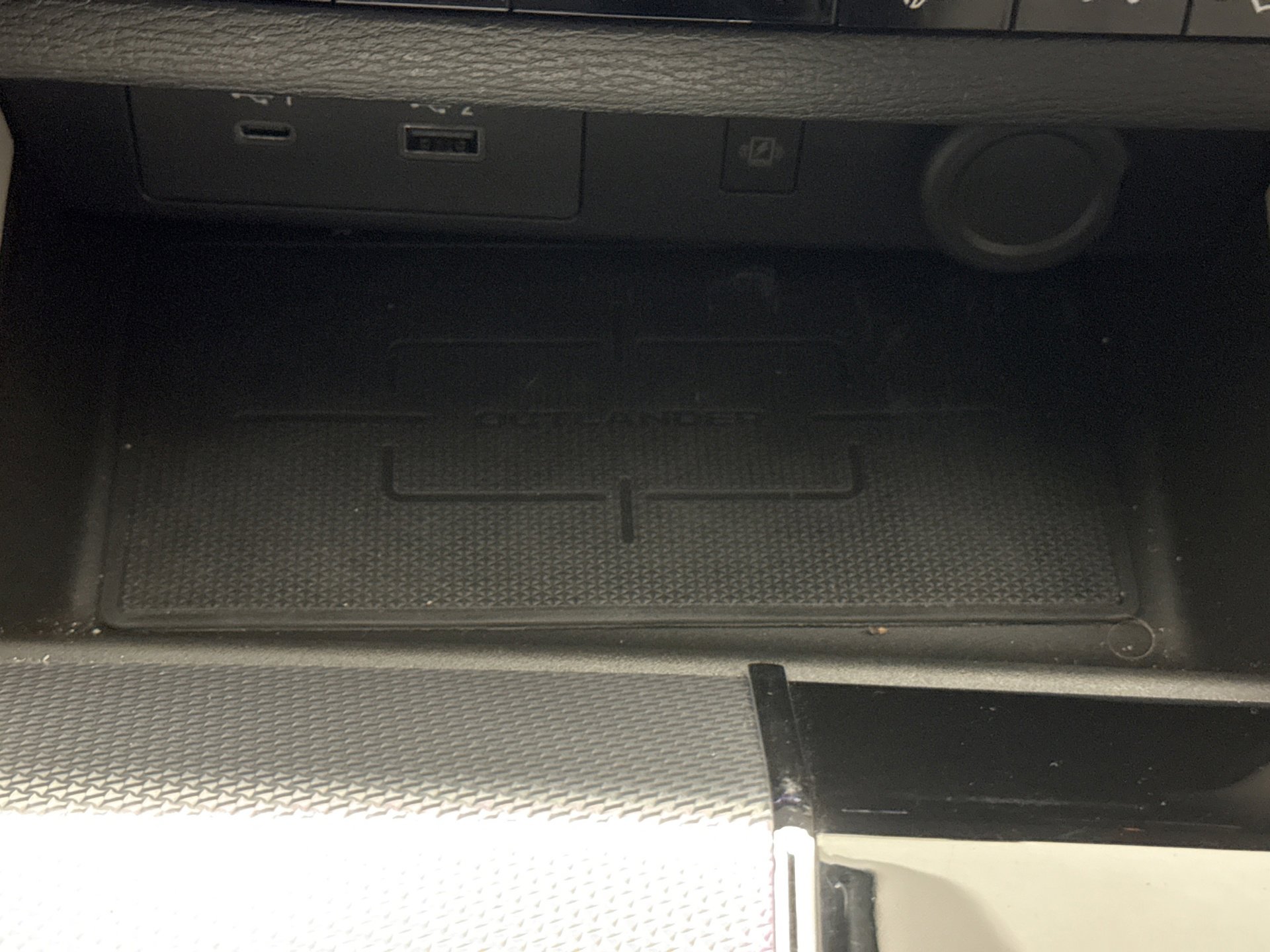 Used 2024 Mitsubishi Outlander SEL image 17