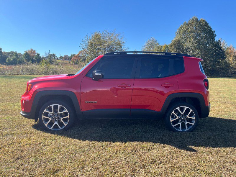 Used 2022 Jeep Renegade Limited w/ Sun, Sound & Wheels Group image 9