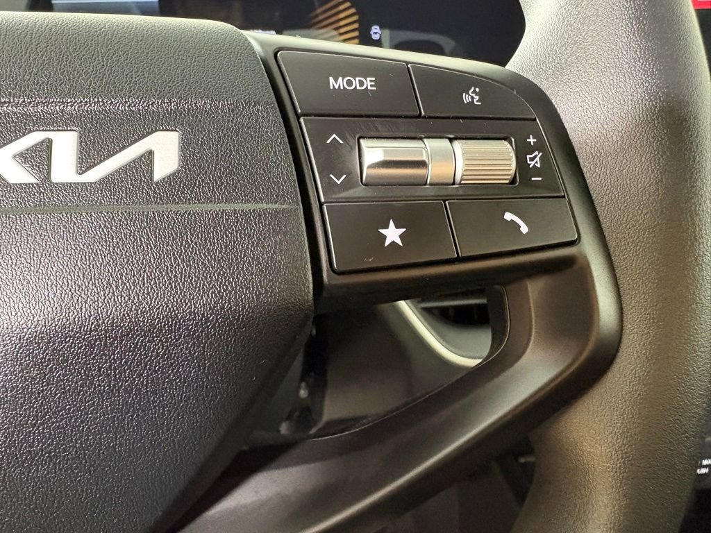 New 2026 Kia K4 LXS image 24