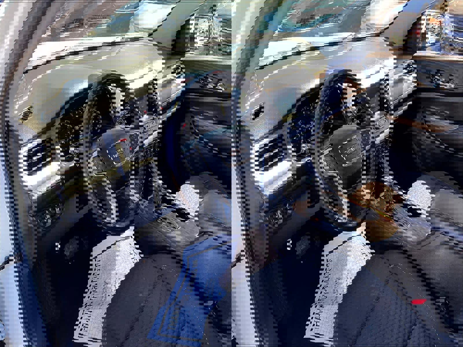 Used 2019 GMC Acadia SLE image 15