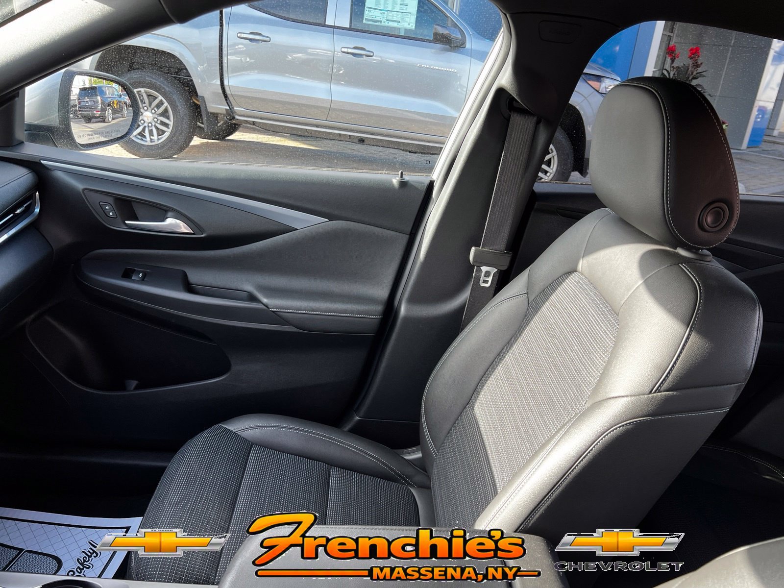 Used 2024 Buick Envista Preferred w/ Convenience I Package FWD image 17