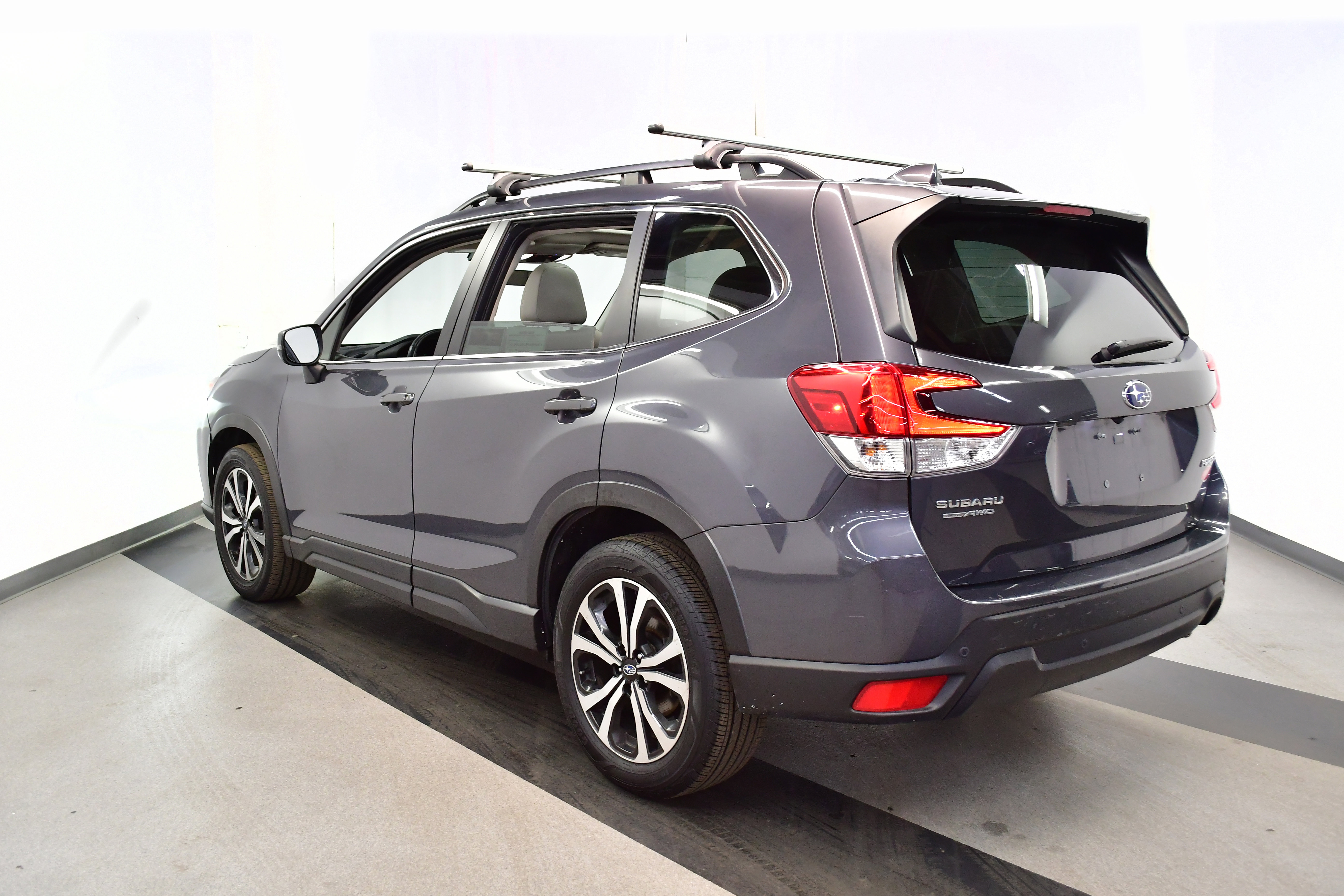 Used 2022 Subaru Forester Limited image 7