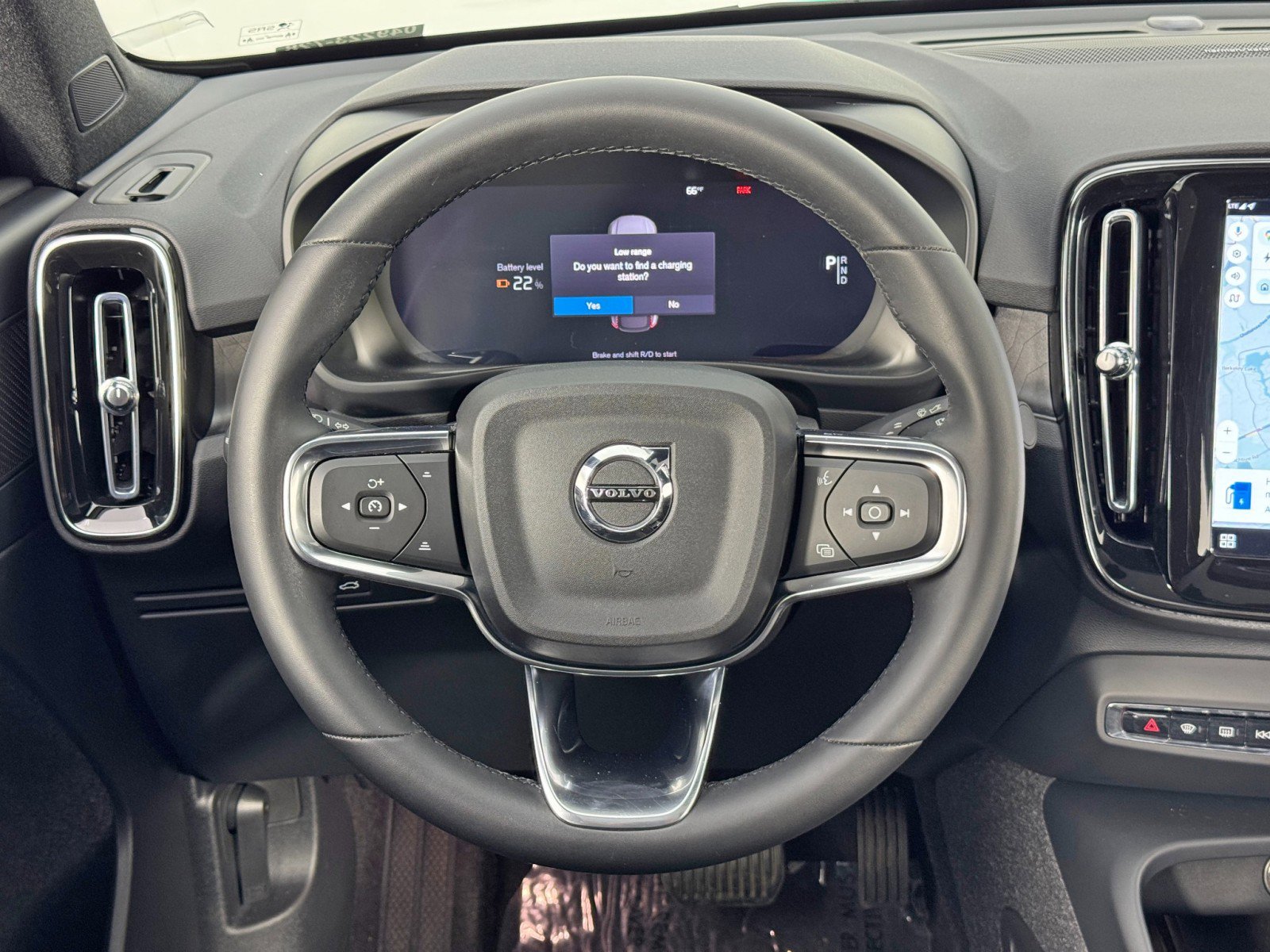 Used 2023 Volvo C40 P8 Recharge Ultimate w/ Protection Package Premier image 19