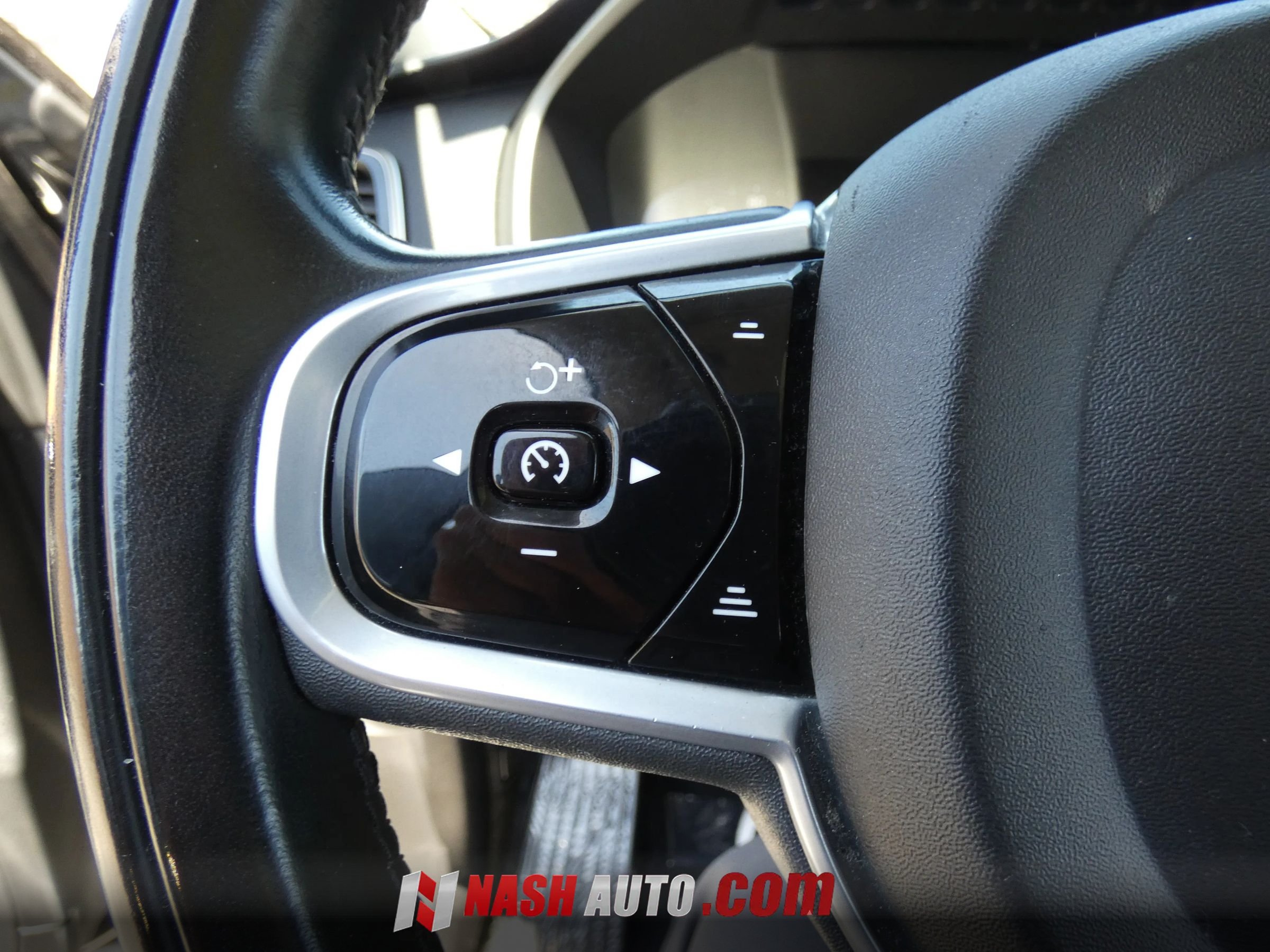 Used 2022 Volvo XC90 T5 Momentum w/ Climate Package AWD/4WD image 66