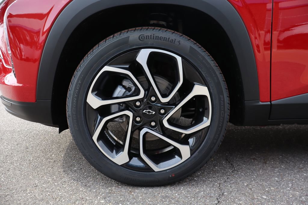 New 2026 Chevrolet Trax RS w/ Driver Confidence Package FWD image 24