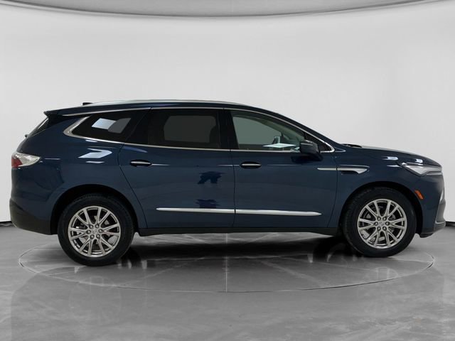 Used 2023 Buick Enclave Essence w/ Experience Buick Package image 2