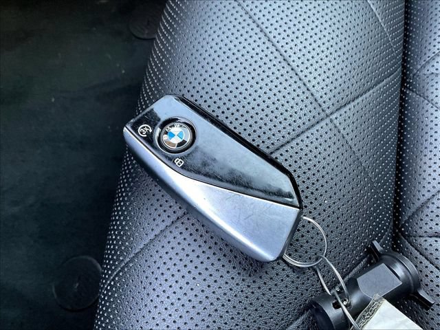 Used 2024 BMW X7 xDrive40i w/ M Sport Package AWD/4WD image 37