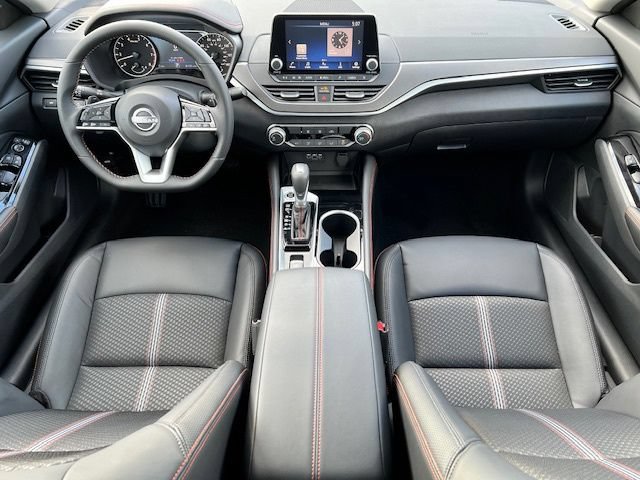 New 2025 Nissan Altima 2.5 SR AWD/4WD image 16