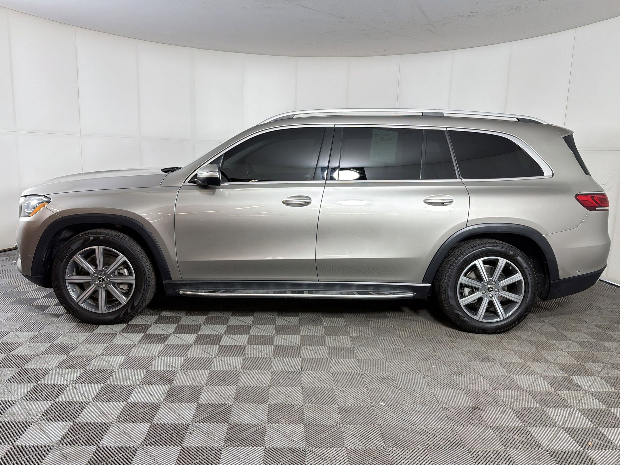 Certified 2020 Mercedes-Benz GLS 450 4MATIC image 2