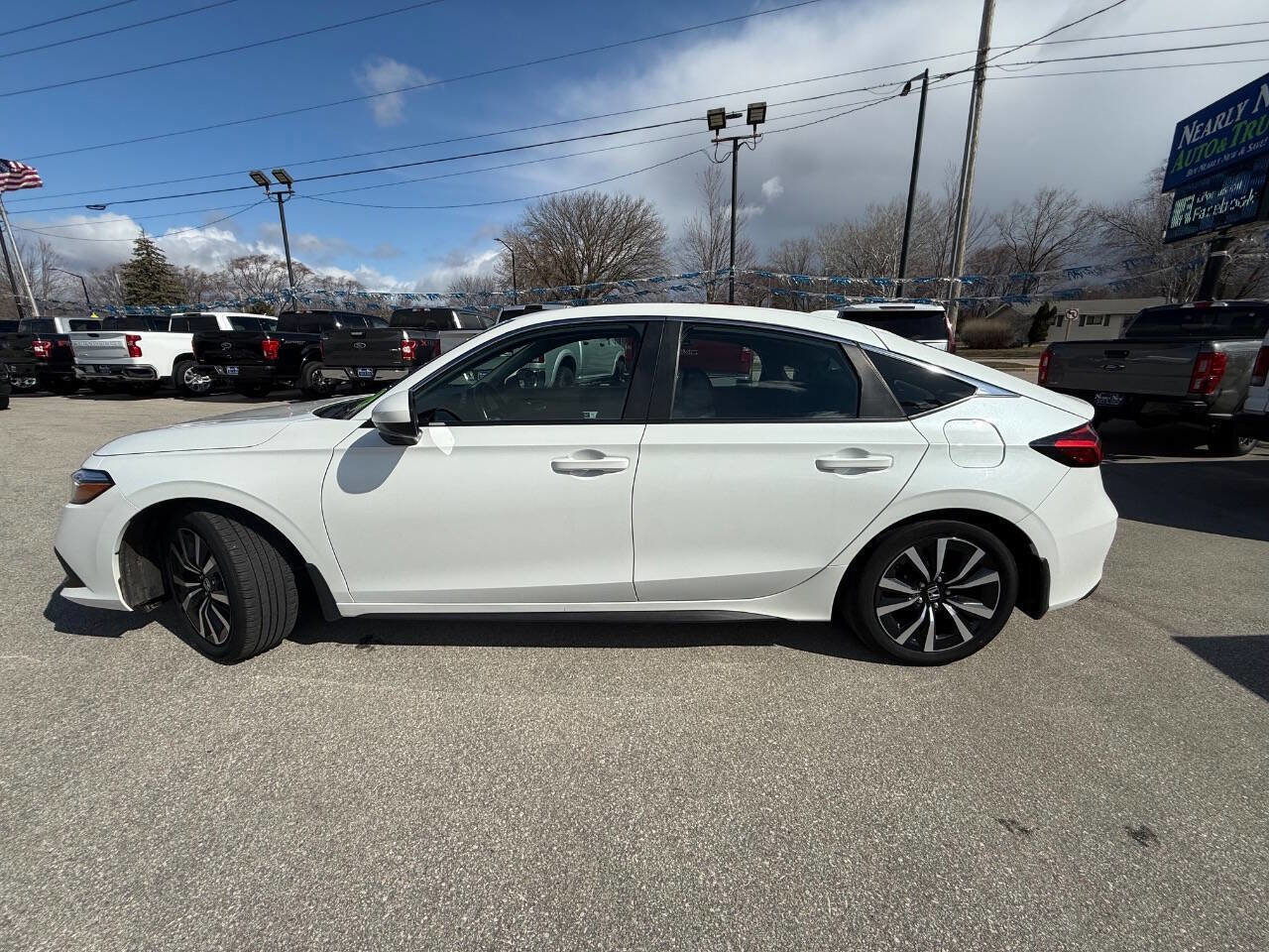 Used 2022 Honda Civic EX-L image 10