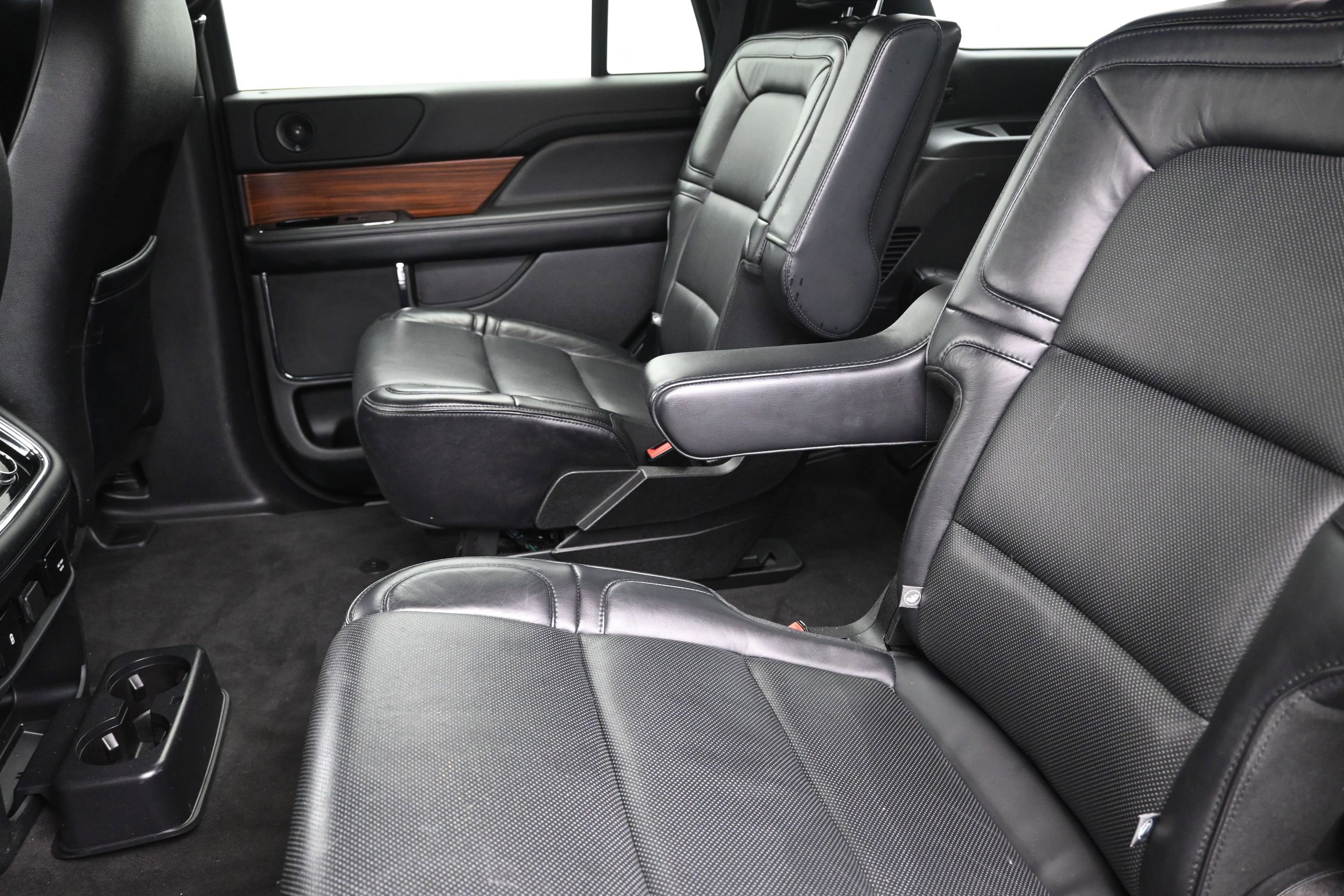 Used 2019 Lincoln Navigator Select w/ Technology Package AWD/4WD image 21