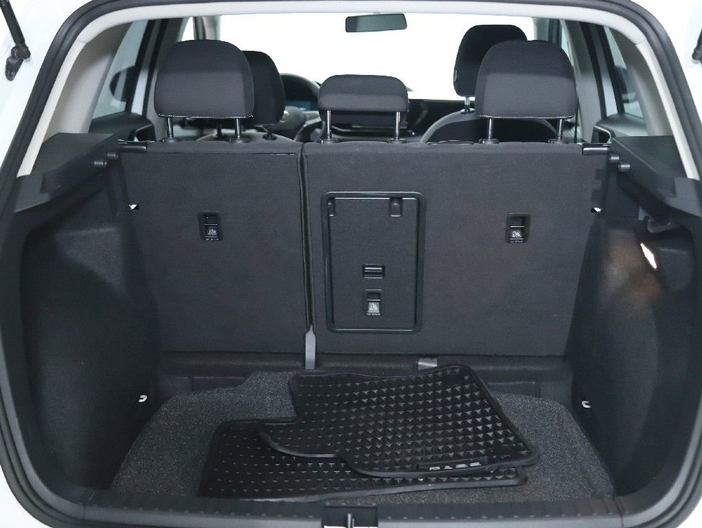 Used 2022 Volkswagen Taos S image 29