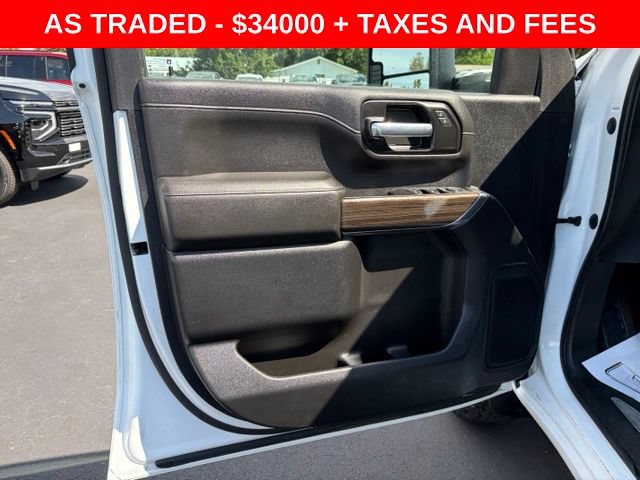 Used 2021 Chevrolet Silverado 2500 LT AWD/4WD image 12