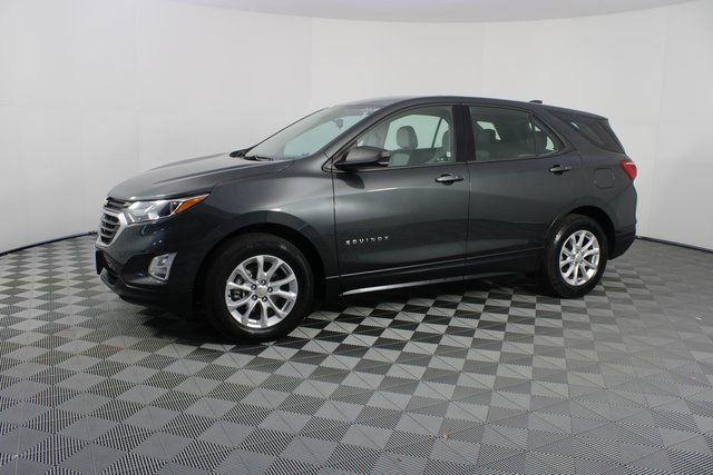 Used 2019 Chevrolet Equinox LS image 2