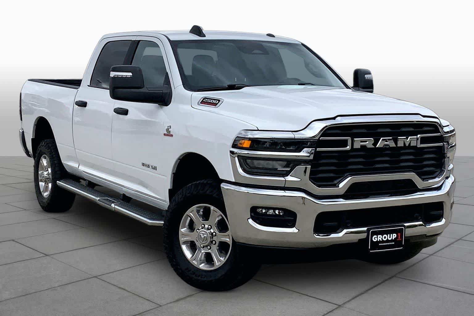 Used 2025 RAM 2500 Big Horn AWD/4WD image 3