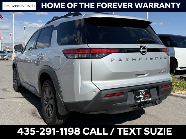 Used 2023 Nissan Pathfinder SV w/ SV Premium Package image 10