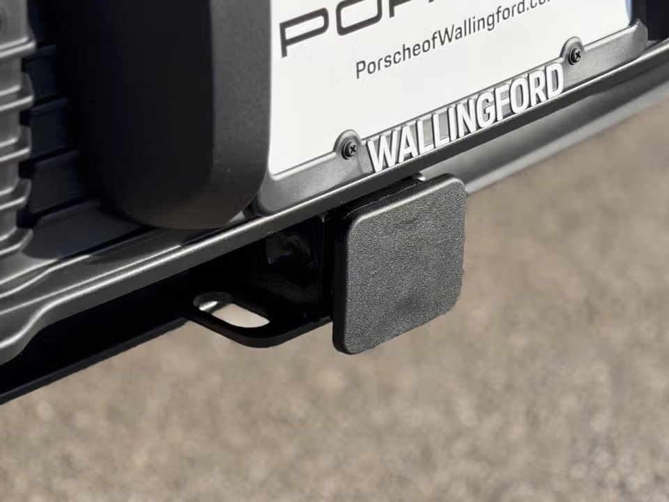 Certified 2025 Porsche Macan 4S Electric image 17