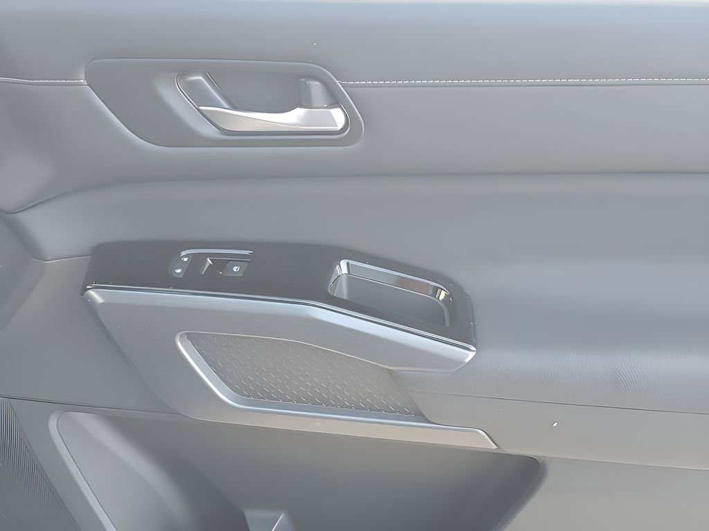 Used 2025 Nissan Pathfinder SL image 45